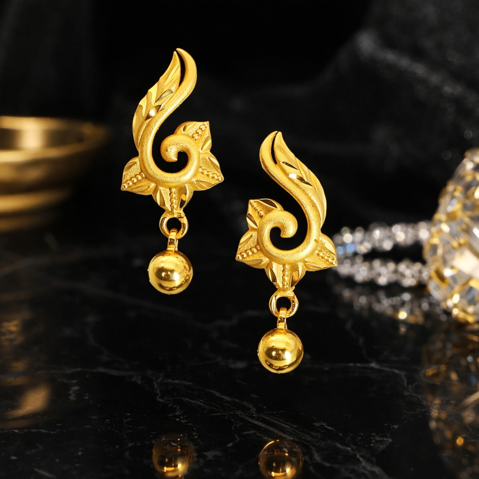 Exquisite GoldPlated Peacock Filigree Drop Earring